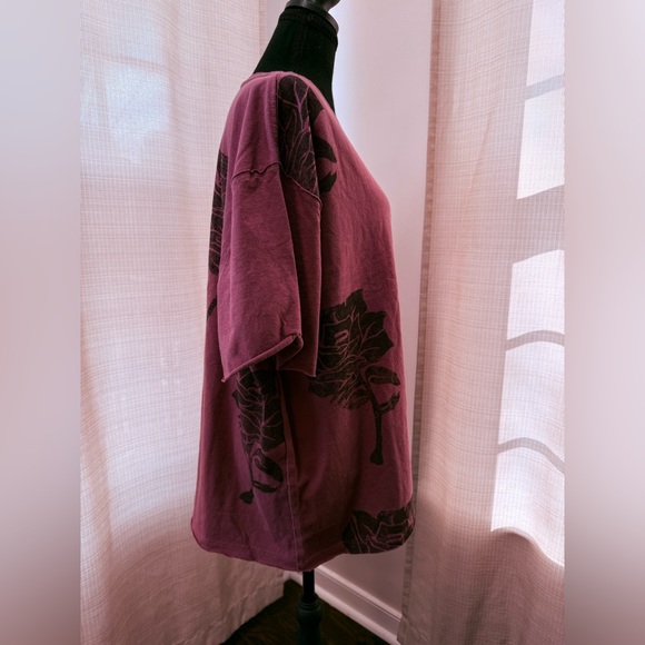 Free People / We The Free Painted Floral Tee Purple Combo Sz M NWOT Relaxed Boho - Picture 4 of 12